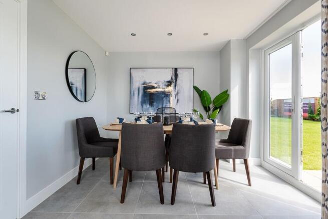 4 bed Detached for sale Image 6