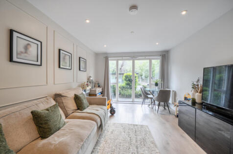 Panta House, 4 Old Barn Land, Kenley, CR8