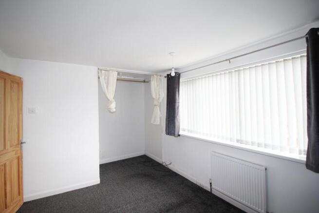 3 bed Semi-Detached to rent Image 9