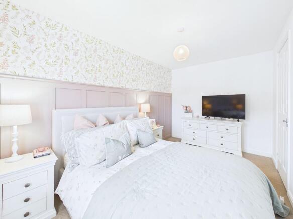 3 bed Semi-Detached for sale Image 12