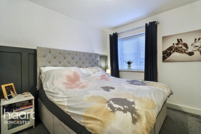 3 bed Semi-Detached for sale Image 12