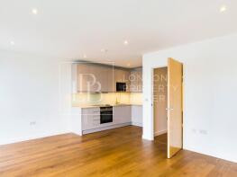 Flat 11, 8 Reverence House, Lismore Boulevard, Colindale, London NW9 4DD