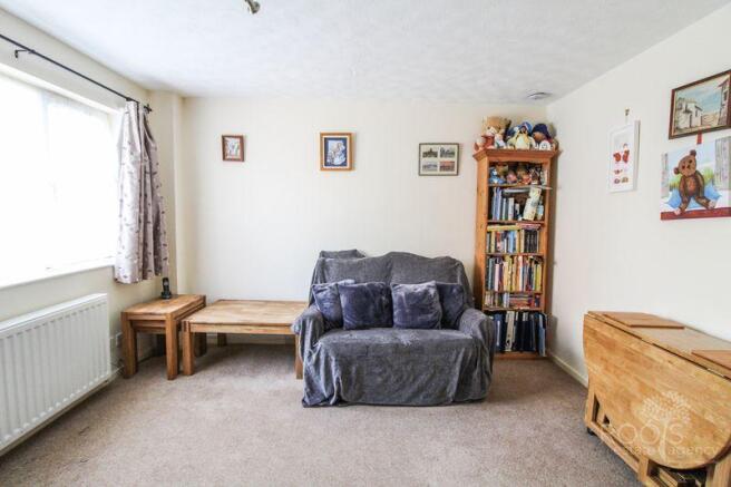 Living room pic 2