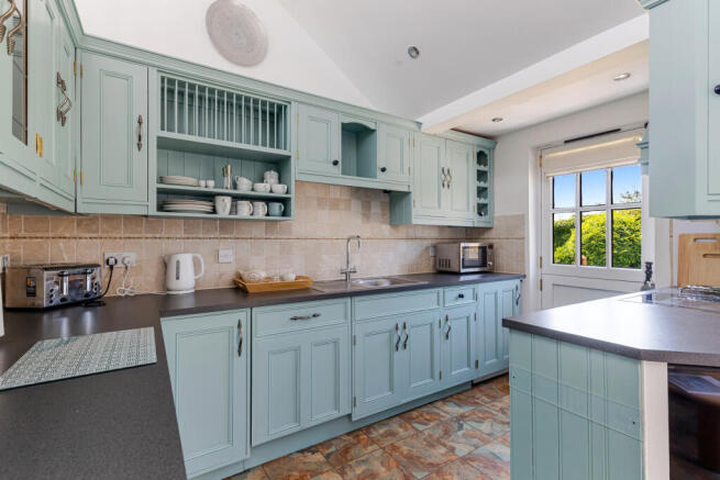 6 Kitchen