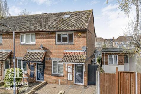 Crucible Close, Chadwell Heath, RM6