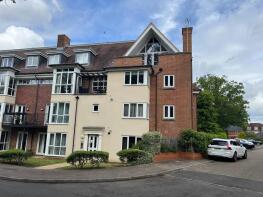 74, Stone Court, Maidenbower, Crawley RH10 7RX