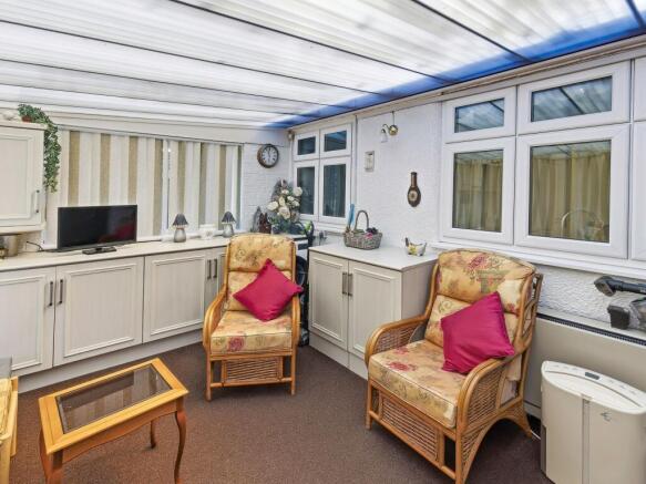 2 bed Detached Bungalow for sale Image 9