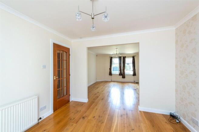 Dining Area / Lounge