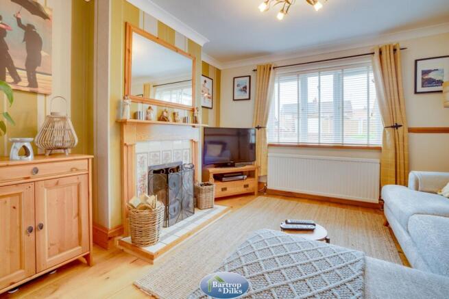 4 bed Semi-Detached for sale Image 7