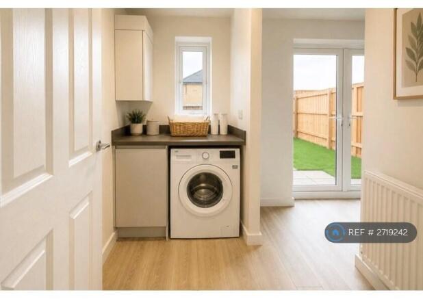 3 bed Terraced to rent Image 6