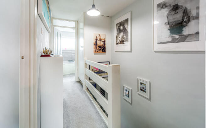 8 Graham Road    ...