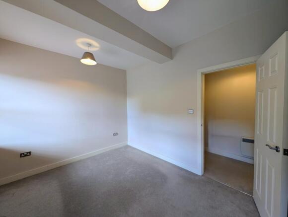 1 bed Flat to rent Image 8