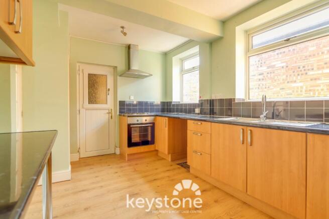82 Fron Road-3