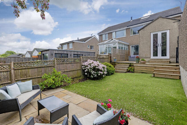 32, Dovedale Crescent, Buxton, Derbyshire, SK17 9B photo 4