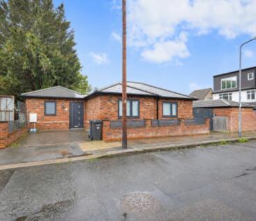 60 Brinkworth Road, Ilford, Essex, IG5 0FH