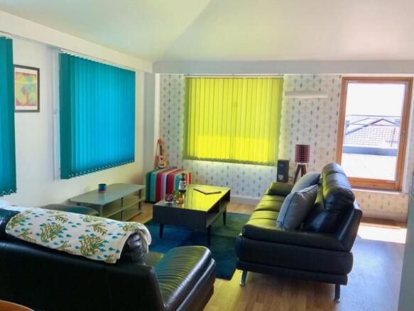 RS-66-LOUNGE-1030x77