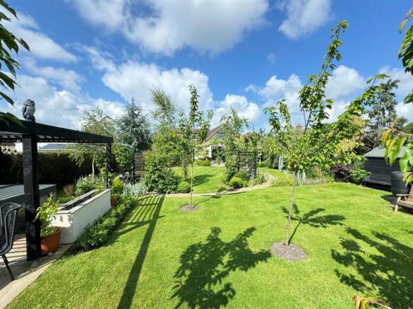 Garden 3.jpg