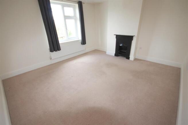 3 bed Detached to rent Image 6