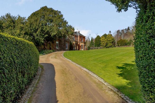 Carriage Driveway