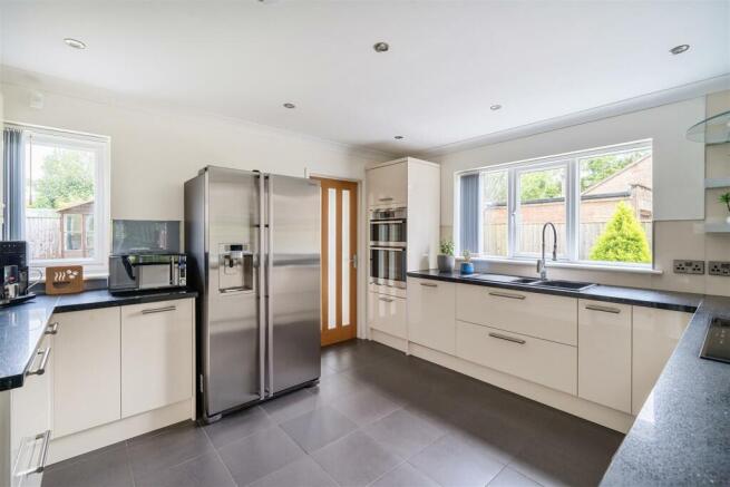 Kitchen.jpg