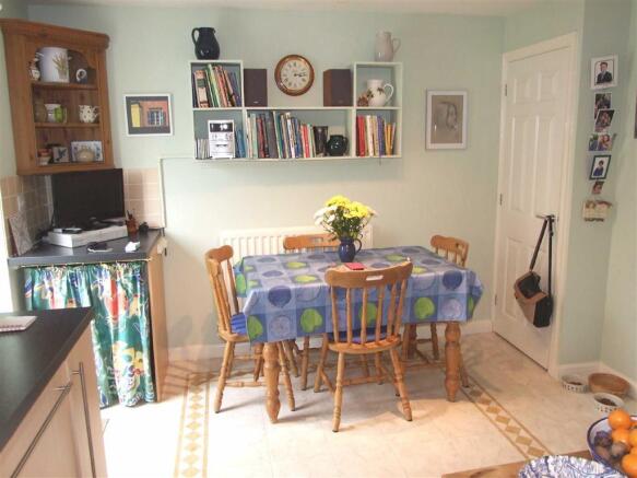 Kitchen / Breakfast 