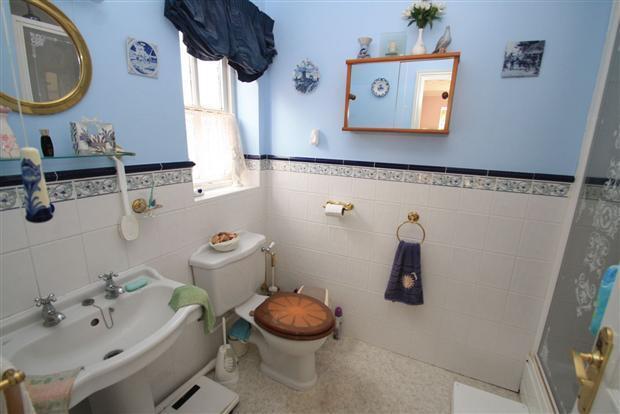 Photo 11