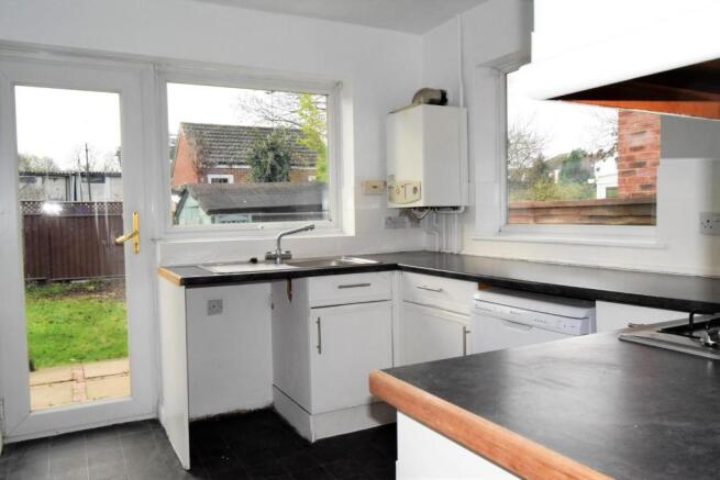Kitchen 1.JPG