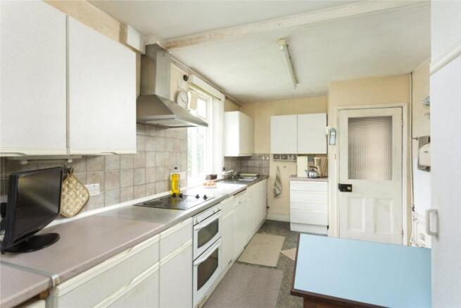 4 bed Detached for sale Image 8
