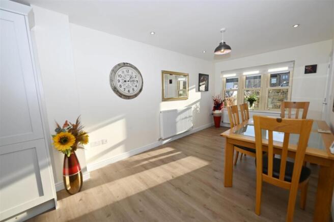3 bed Detached for sale Image 8