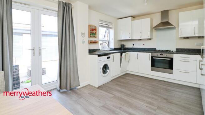 3 bed Semi-Detached for sale Image 7