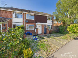 70, Rowland Way, Aylesbury HP19 7SW