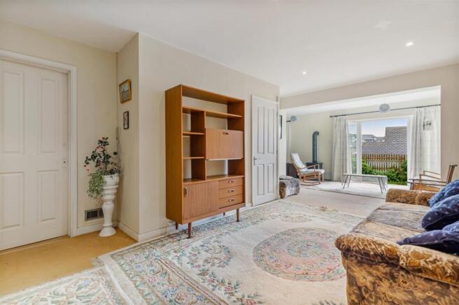 A18 - 23 Highfield Drive Kingsbridge - 260622.jpg