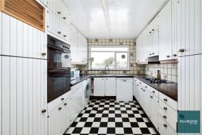 20, James Close, Golders Green, London NW11 9QX