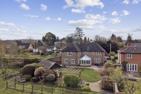 Swaynes Yard, West Grimstead