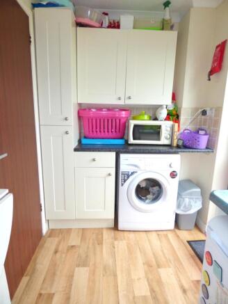 Kitchen  (Main)