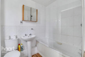 2, Bloomfield Walk, Grays RM16 3GW