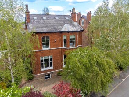 Broomfield Lane, Hale, Altrincham, Greater Manchester, WA15