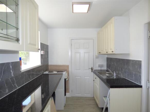 14 Manchester kitchen.JPG