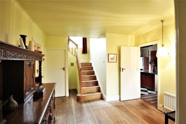 Entrance hall 3