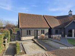 12, Kemps Farm Mews, Dennises Lane, South Ockendon RM15 5SD