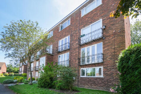 Grosvenor House, Stortford Hall Park, Bishop's Stortford, Hertfordshire, CM23