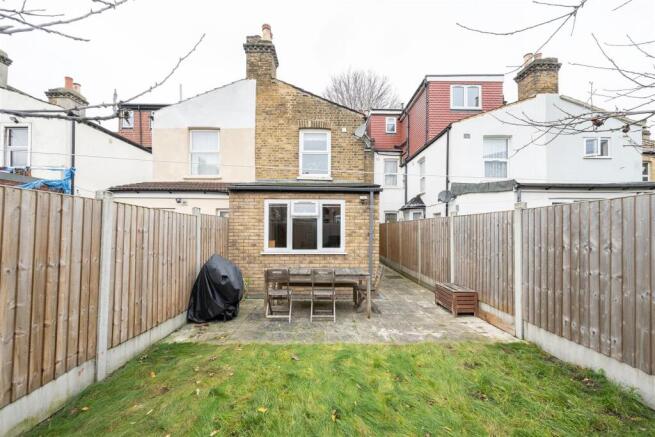 Buckland Road, E10