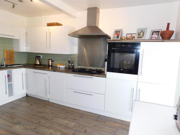 Kitchen 2