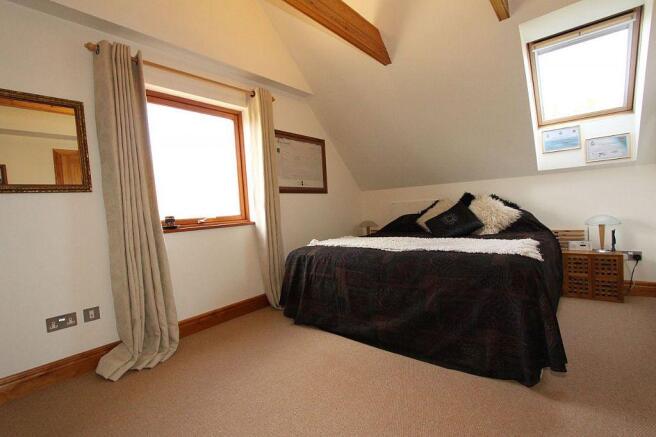 Bedroom 2 with en-suite WC and hand basin