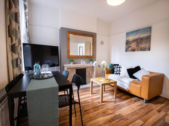 40_St_Martins_Road_C