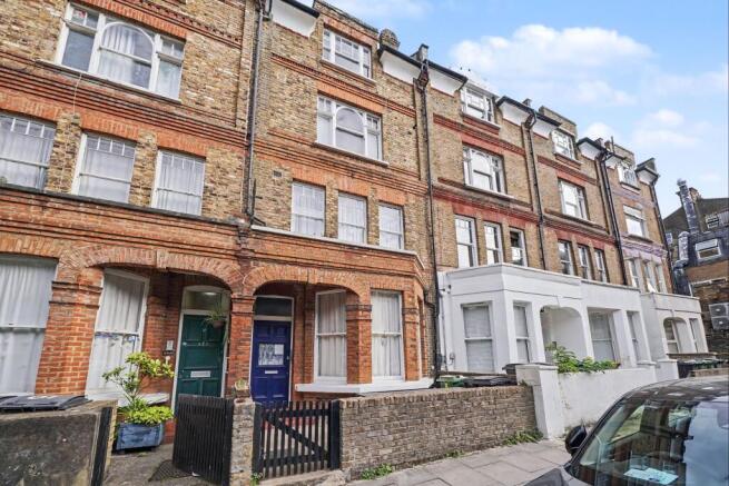 8C Gascony Avenue, Kilburn, London NW6 4NA
