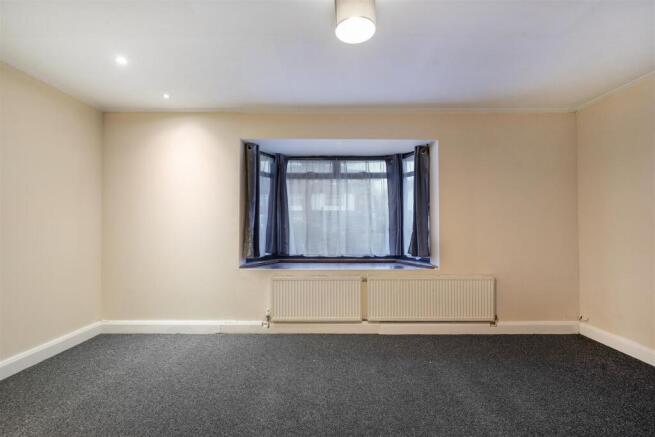 947 Harrow Road - 6dF0zoRtGQA5g8VTkZyE.jpg