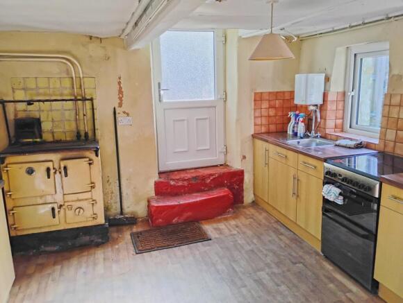 3 bed Detached for sale Image 9