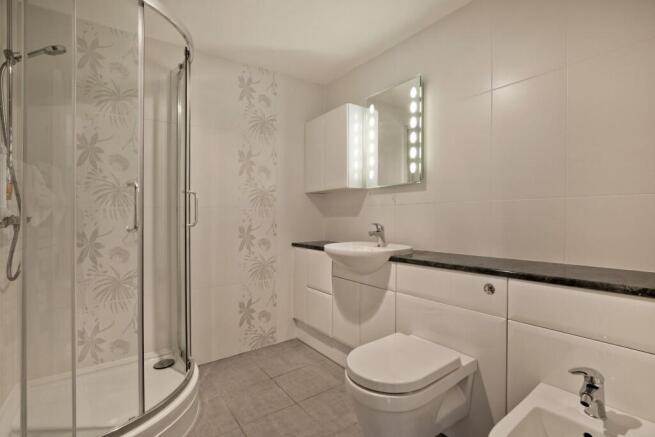 4 bed Mews for sale Image 6