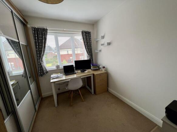 BEDROOM 2